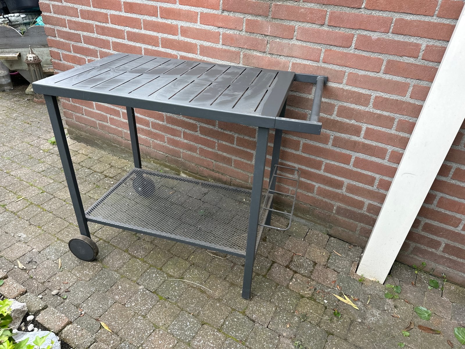 Praktische serveerwagen/barbecuekar op wielen, Tuin en Terras, Tuintafels, Ophalen, Gebruikt, Rechthoekig, Metaal
