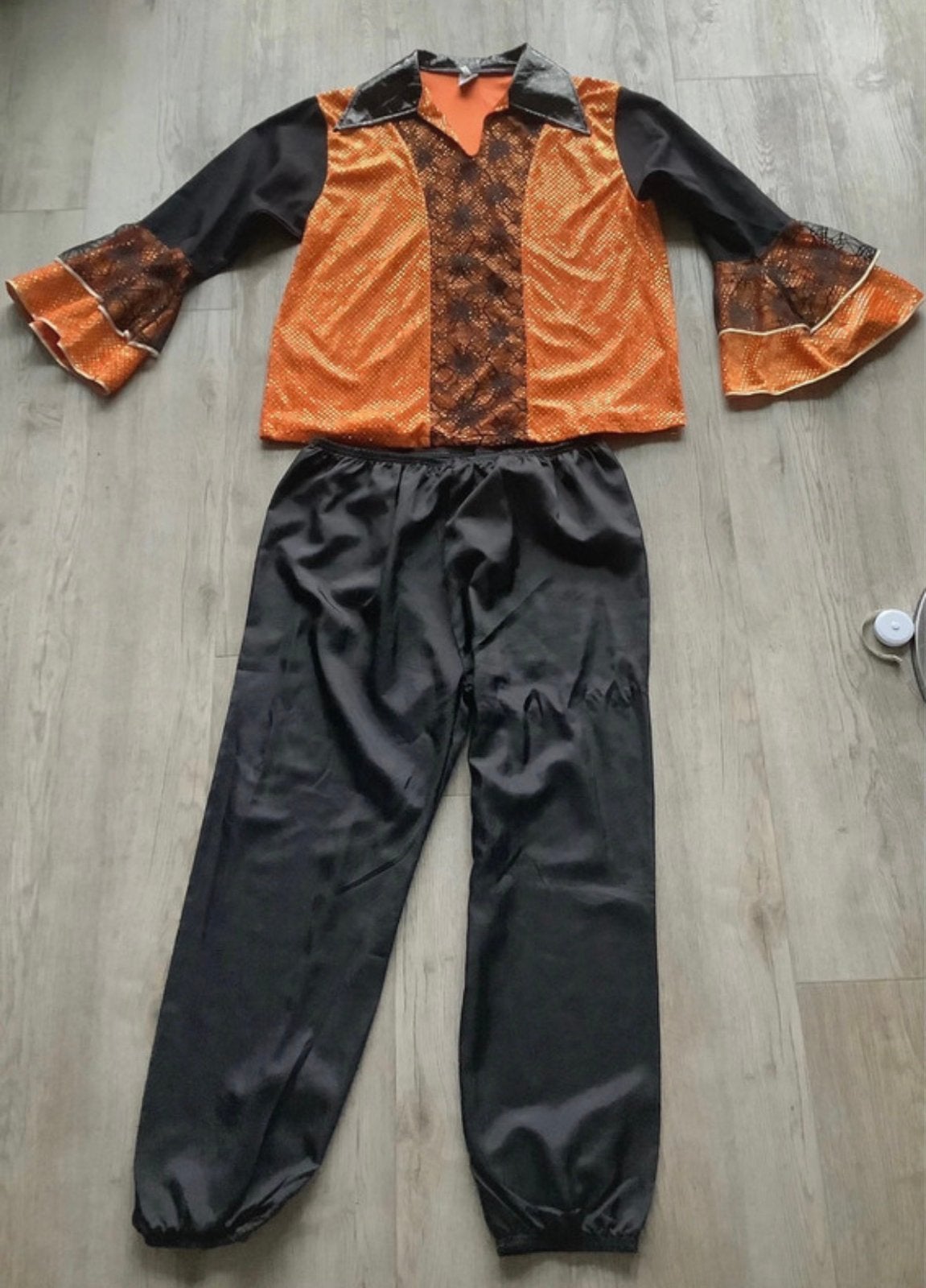 Luxe Halloween kostuum oranje zwart spinnenweb maat 54 Large, Maat 52/54 (L), Ophalen of Verzenden, Zo goed als nieuw, Halloween
