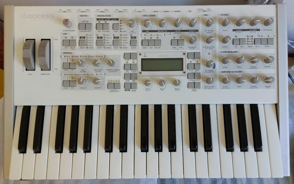Access Virus TI Polar Synthesizer, Muziek en Instrumenten, Synthesizers, Ophalen of Verzenden, Zo goed als nieuw, Overige aantallen