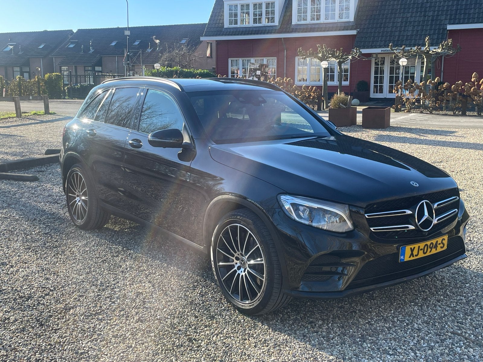 Mercedes-Benz GLC 250 AMG 211pk 4MATIC 9G-TRONIC 2019, Automaat, Dealer onderhouden, 4 cilinders, Zwart