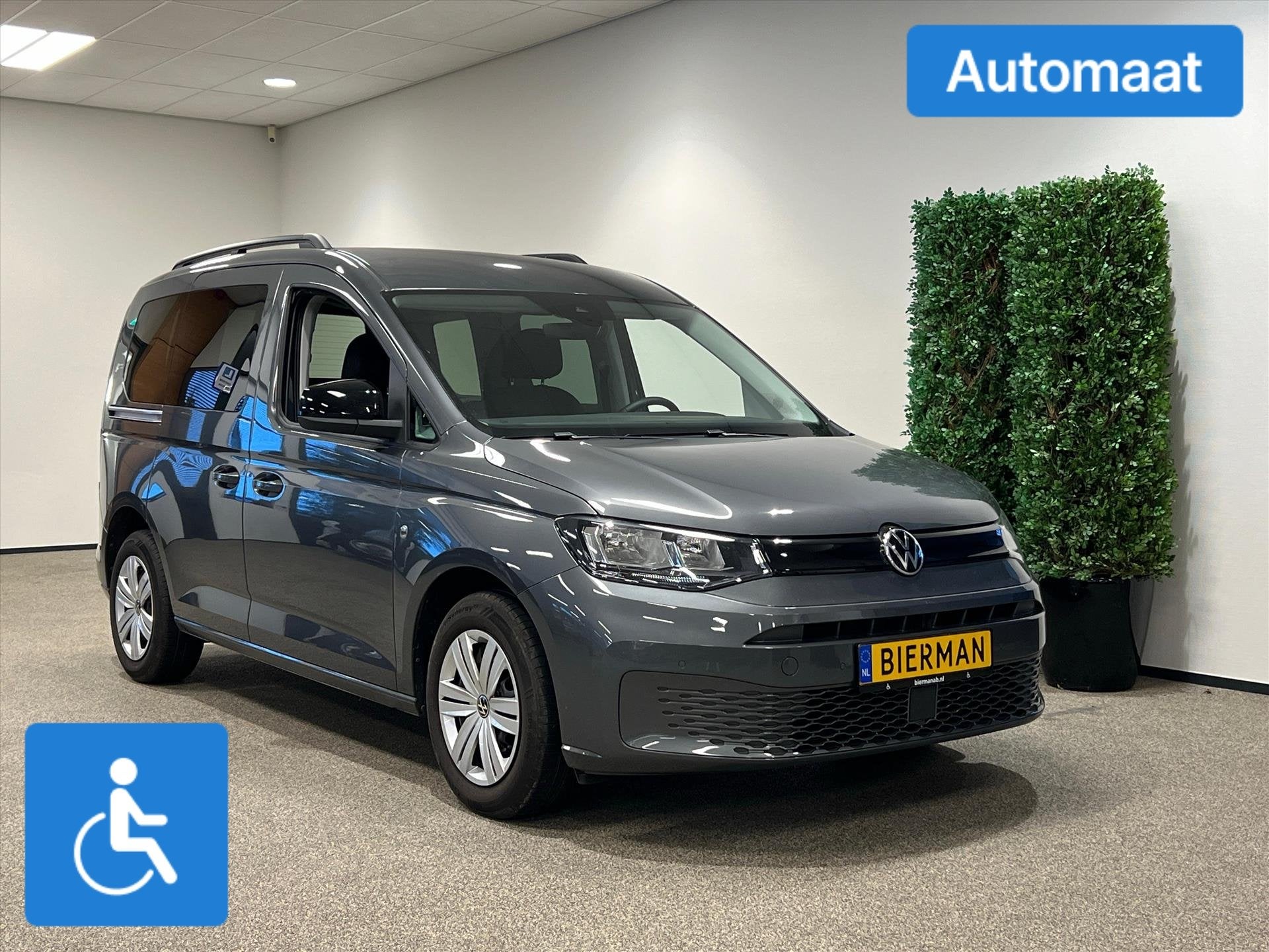 Volkswagen Caddy L1 Rolstoelauto Automaat 3+1 of 5+0, Auto's, Automaat, 12 maanden, Stof, Bedrijf