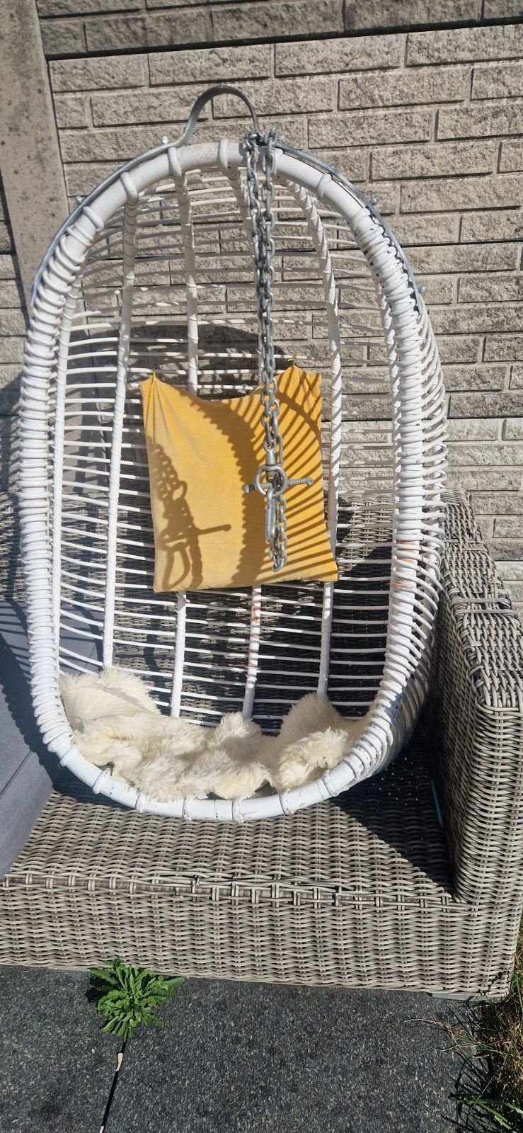 Witte hangstoel met ketting en kussen, Ophalen, Wit, Eén, Kunststof