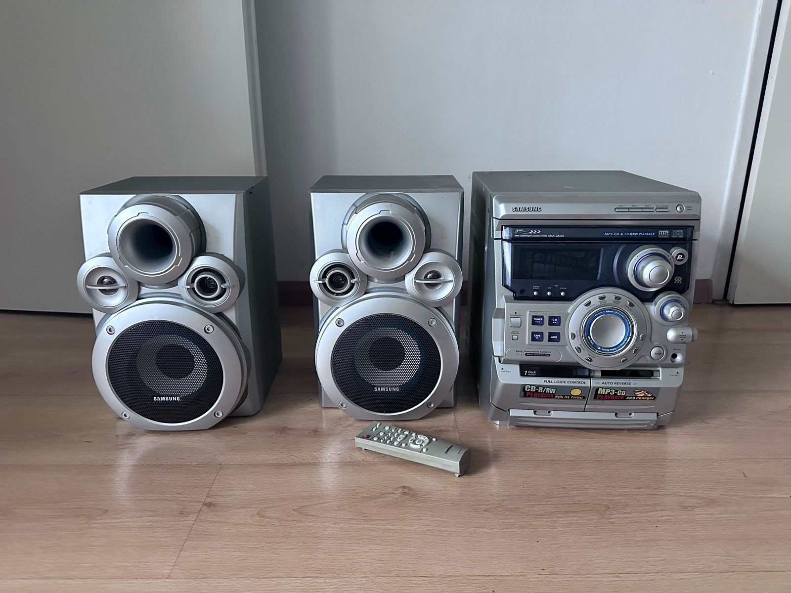 Samsung Mini Component Audio System MAX-ZB550 met speakers, Gebruikt, Microset, Cd-speler, Ophalen