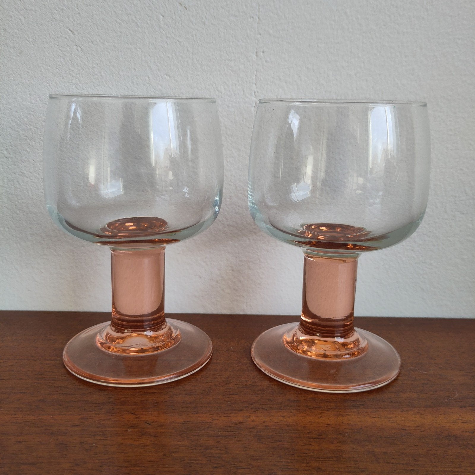 Twee vintage Luminarc wijnglazen kristal, Huis en Inrichting, Glas of Glazen, Ophalen of Verzenden, Overige stijlen, Glas