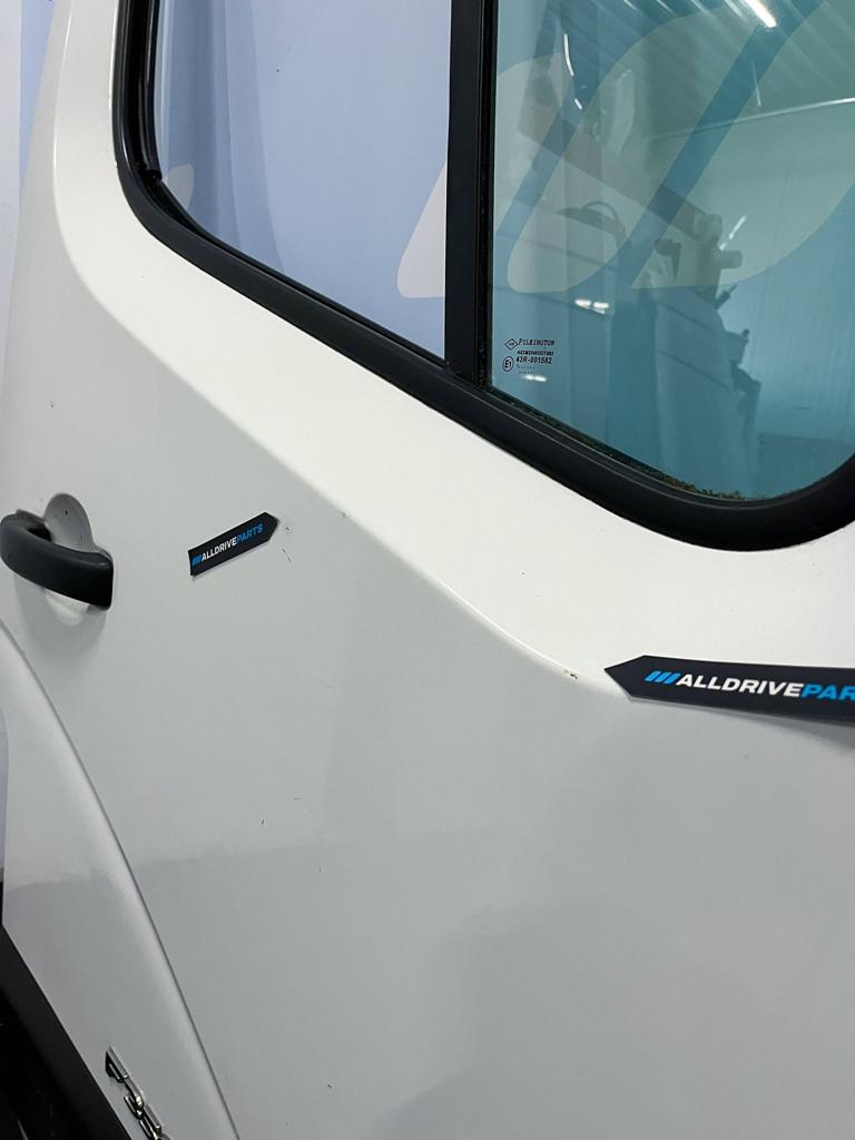 Voorportier rechts voor Renault Master Wit 801009976R, Auto-onderdelen, Gebruikt, -, Deur, -