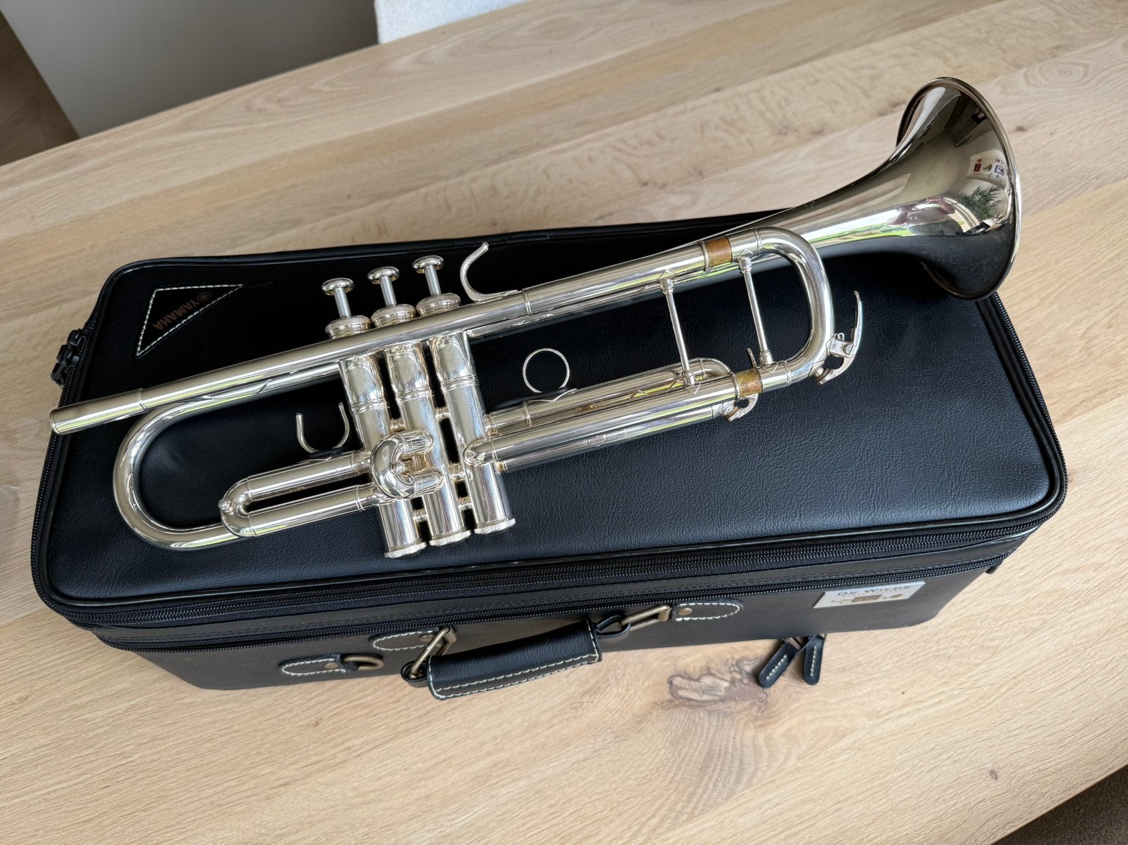 YAMAHA Xeno bes trompet YTR-8335S, Muziek en Instrumenten, Blaasinstrumenten | Trompetten, Ophalen, Nieuw, Bes-trompet, Met koffer