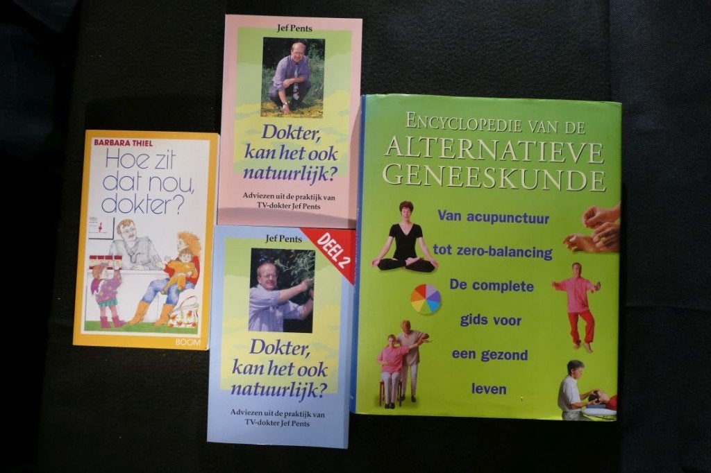 4 Boeken over Alternatieve Geneeskunde, Boeken, Gezondheid, Dieet en Voeding, Gelezen, Ophalen of Verzenden