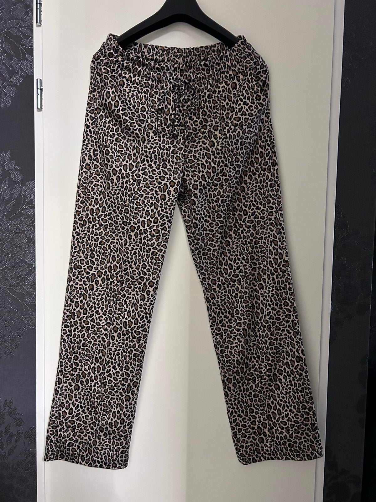 Leopard print broek van 12 Naiz Collection, Kleding | Dames, Bruin, Ophalen of Verzenden, Zo goed als nieuw, Maat 36 (S)