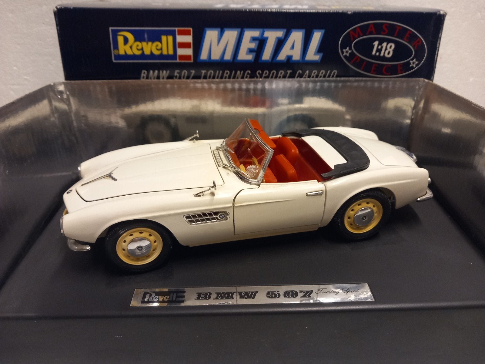 BMW 507 Touring Sport softtop white Revell 1:18 KRD, Ophalen of Verzenden, Gebruikt, Auto, Revell