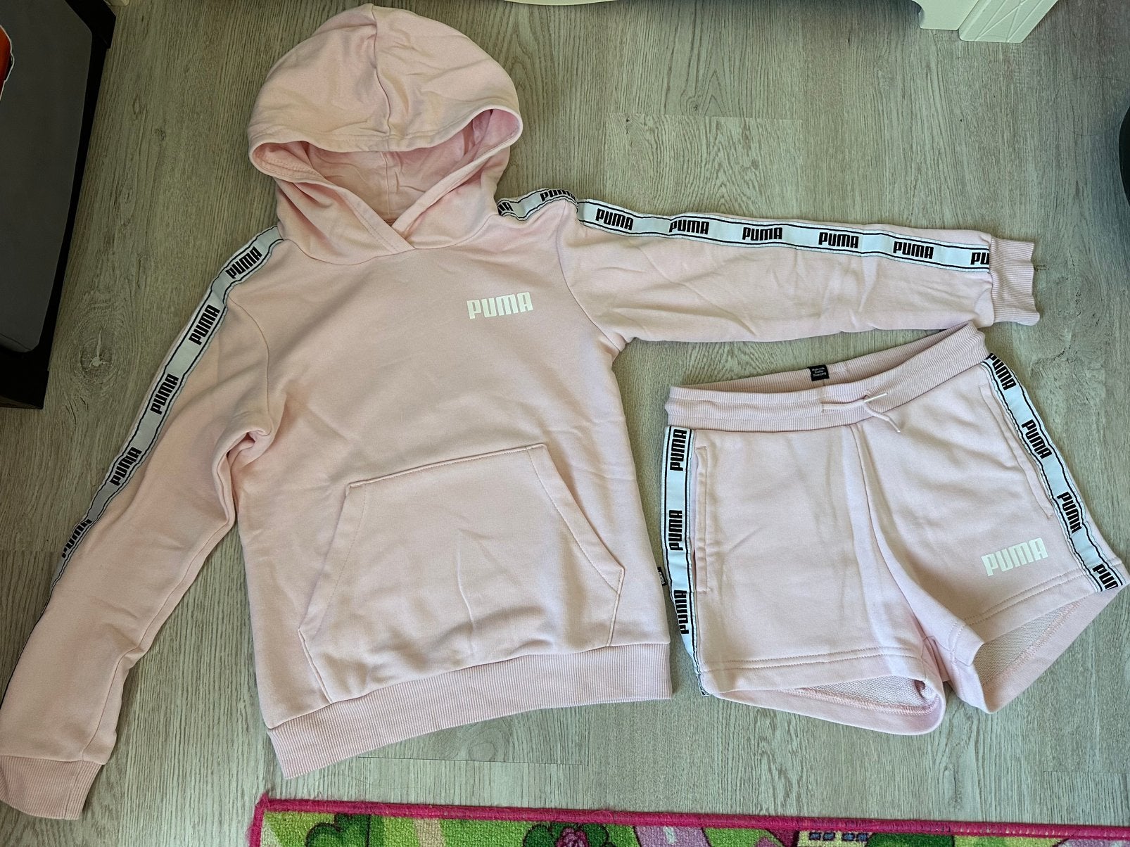 Puma set maat 140, Kinderen en Baby's, Kinderkleding | Maat 140, Ophalen of Verzenden, Zo goed als nieuw, Meisje, Setje