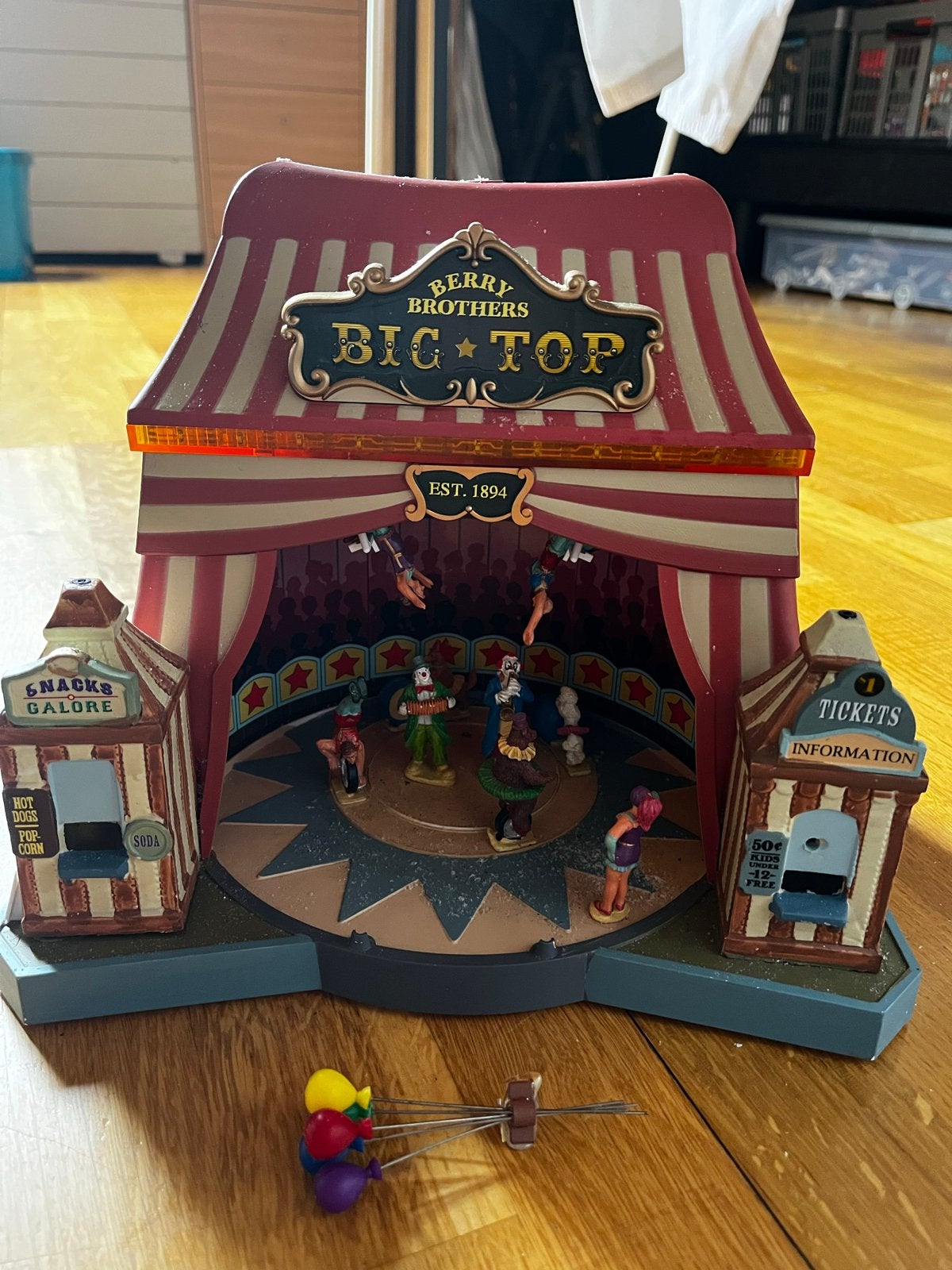 Lemax big top, Ophalen, Gebruikt