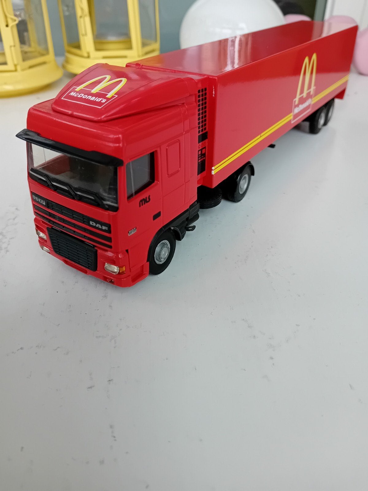 Daf 95 XF McDonald's., Ophalen of Verzenden, Zo goed als nieuw, Bus of Vrachtwagen, Lion Toys