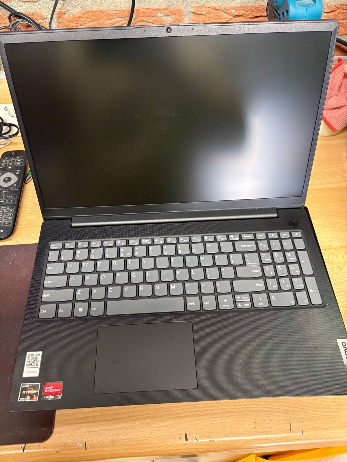 Lenovo IdeaPad met AMD Ryzen 5 en Radeon Graphics, Met videokaart, 2 tot 3 Ghz, 8 GB, Ophalen of Verzenden