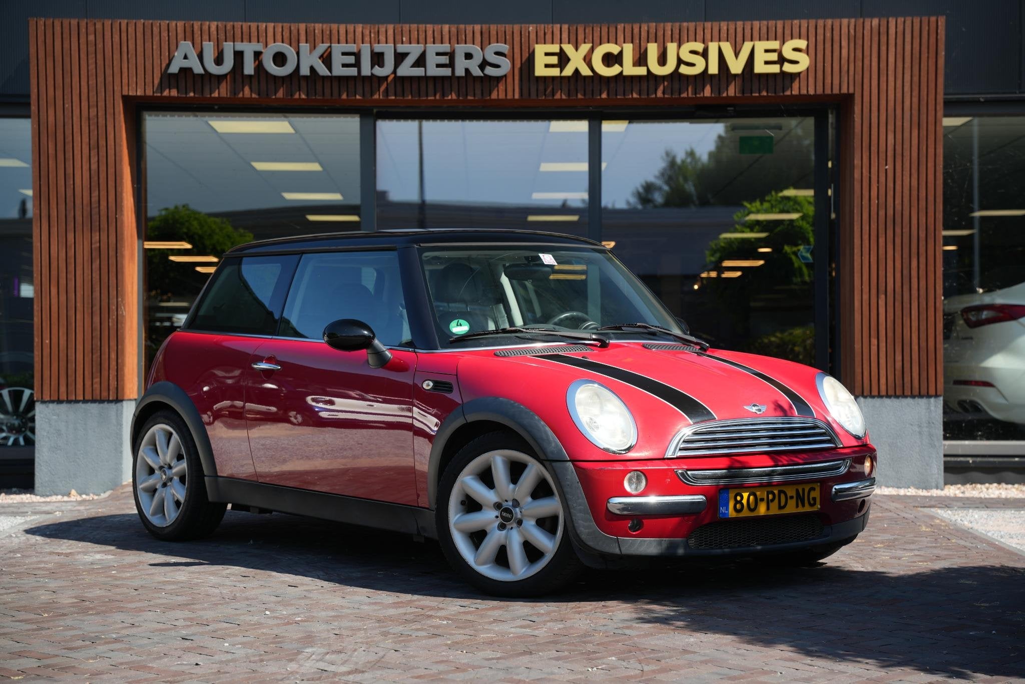 MINI 3-Deurs 1.6 Cooper Chili Airco Cruise Remus, Auto's, Voorwielaandrijving, 15 km/l, Gebruikt, Zwart