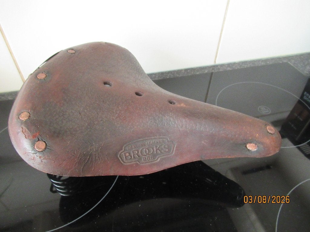 OUDE BROOKS B 66 - BRUIN LEREN FIETSZADEL -KLASSIEK MODEL, Fietsen en Brommers, Fietsaccessoires | Overige Fietsaccessoires, Ophalen of Verzenden