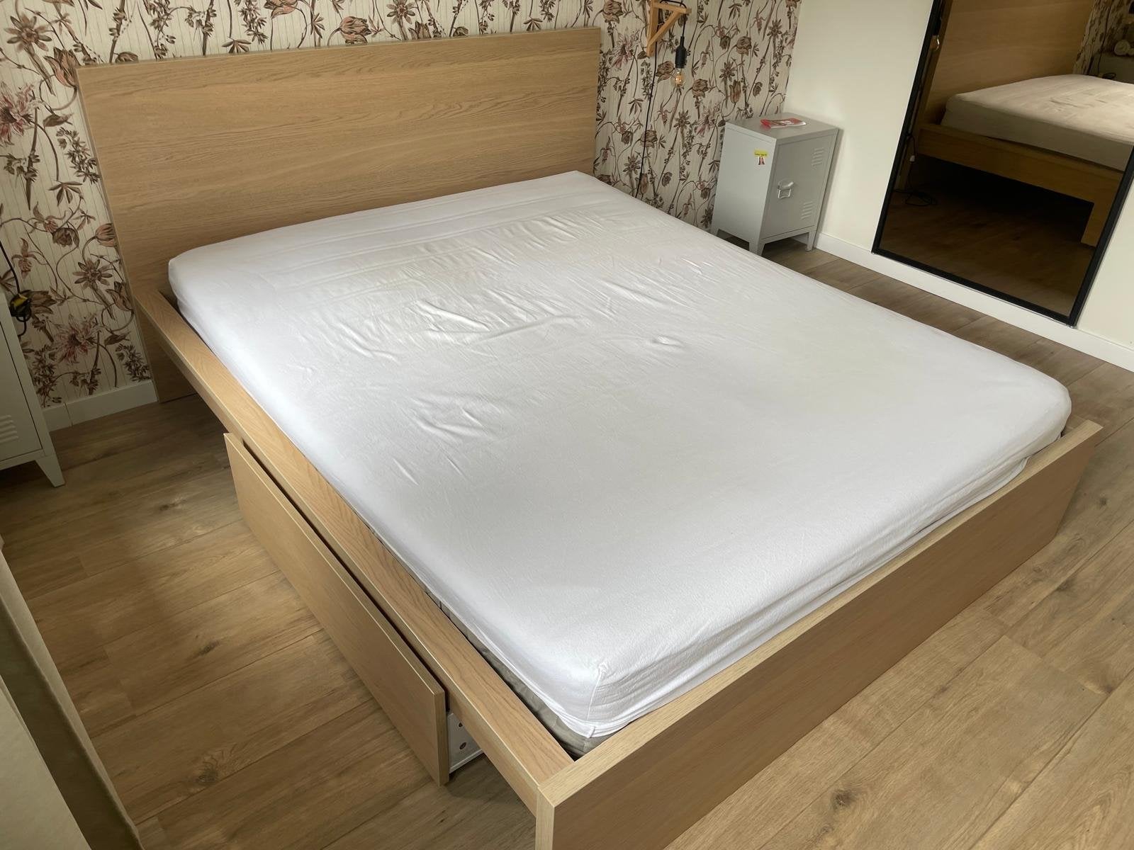 IKEA Malm bed met lades, 160x200 cm, eikenfineer, Ophalen, Gebruikt, Bruin, Tweepersoons