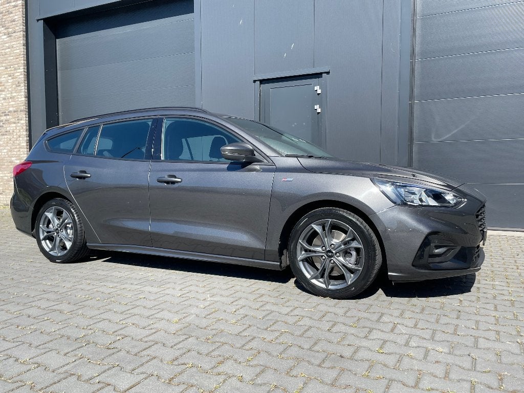 FOCUS WAGON ST-LINE BUSINESS 125PK 1.0 ECOBOOST AUTOMAAT, Stationwagon, Grijs, Particulier, 3 cilinders