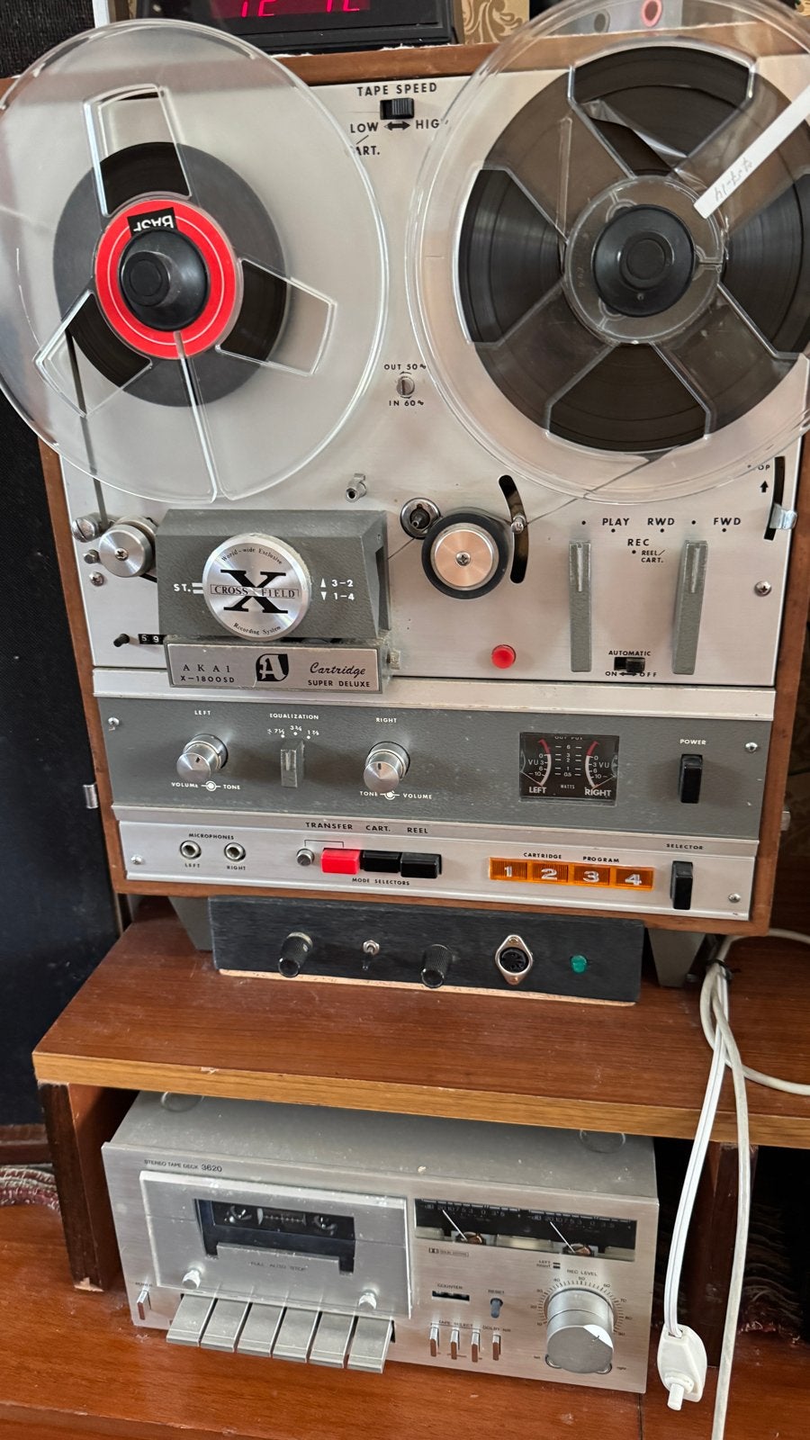 Grote verzameling bandrecorders,versterkers,onderdelen&media, Ophalen, Bandrecorder, Met banden