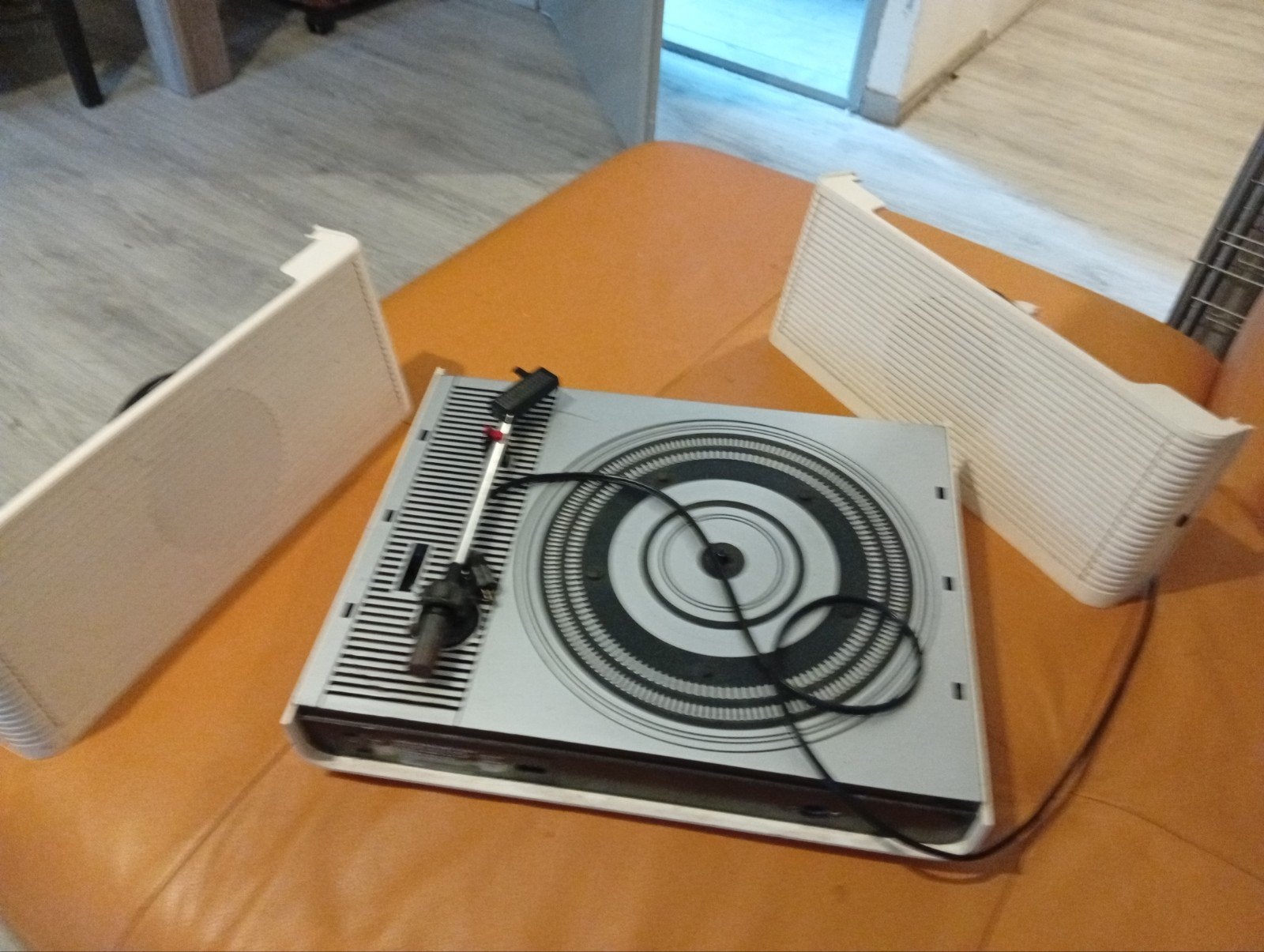 Vintage Universum Stereo Radio Receiver - Draagbaar, Overige merken, Gebruikt, Draagbaar, Ophalen of Verzenden