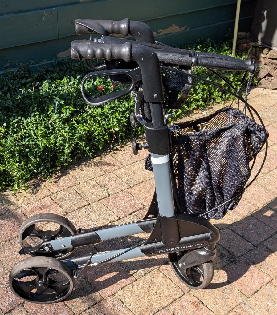 Goed stevige Rollator in zeer goede staat (zachte banden), Diversen, Ophalen, Lichtgewicht, Zo goed als nieuw