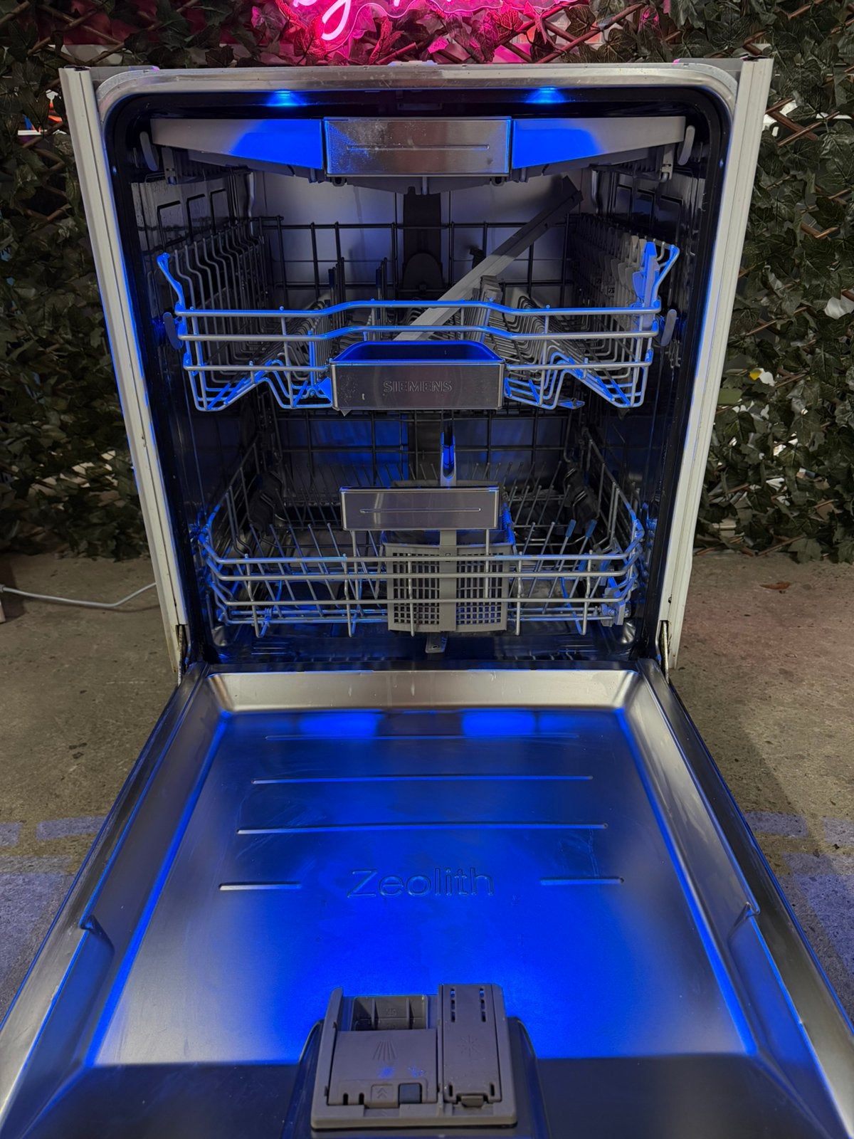 Siemens iQ700 Inbouwvaatwasser | Zeolith, Ophalen, Energieklasse A of zuiniger, Minder dan 85 cm, Refurbished