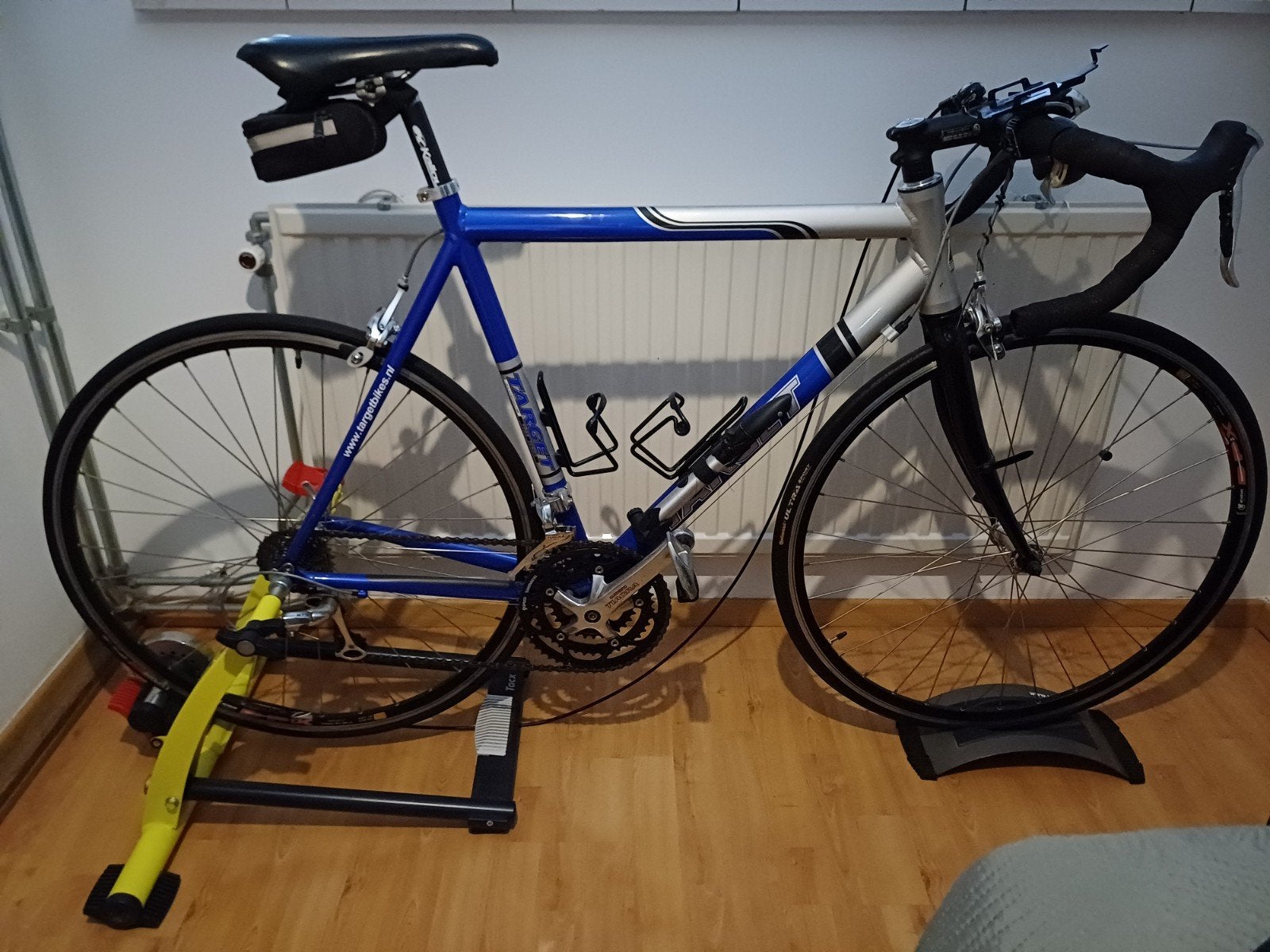 Te koop racefiets met track trainer, Ophalen, Aluminium, Minder dan 10 versnellingen, Overige merken