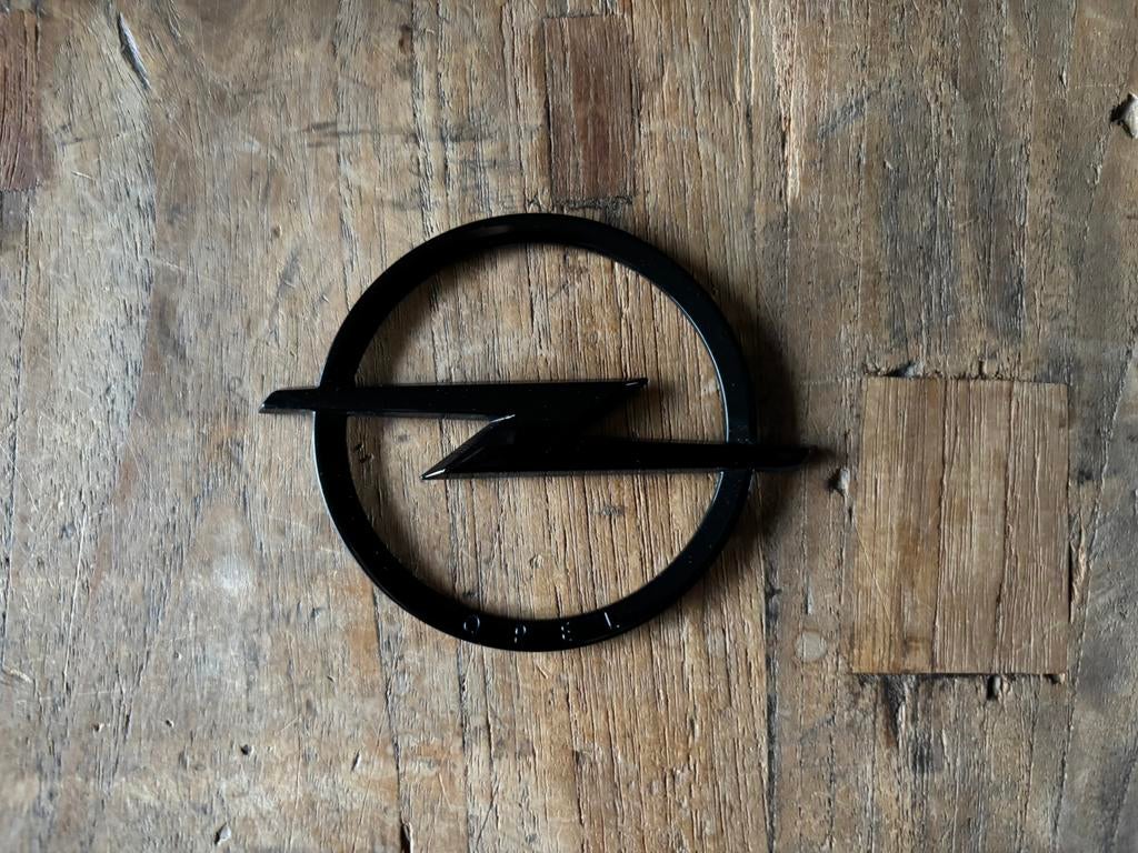 ZWART OPEL BLITZ LOGO EMBLEEM, Auto diversen, Ophalen of Verzenden