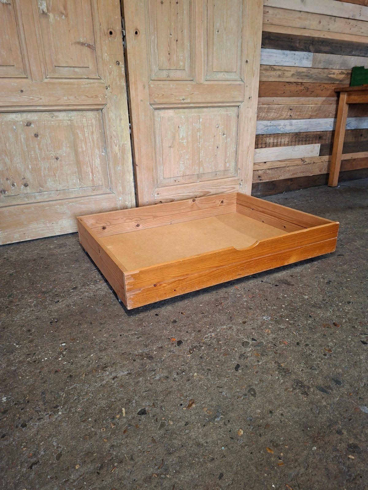 Houten lade op wielen - 100x75x16,5 cm, Ophalen, Gebruikt