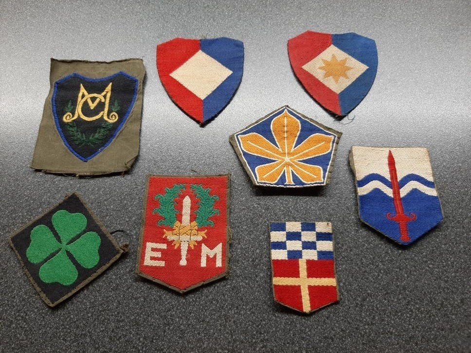 Indelingsemblemen  KL   - divers. / Nederland, Verzamelen, Ophalen of Verzenden, Landmacht, Nederland, Embleem of Badge