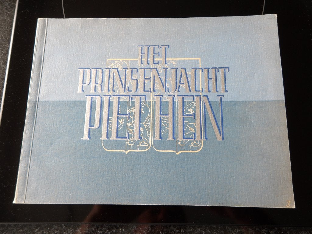 Het Prinsenjacht Piet Hein - Historisch Boek, Ophalen of Verzenden, Gebruikt, Motorboot of Zeilboot, Boek of Tijdschrift