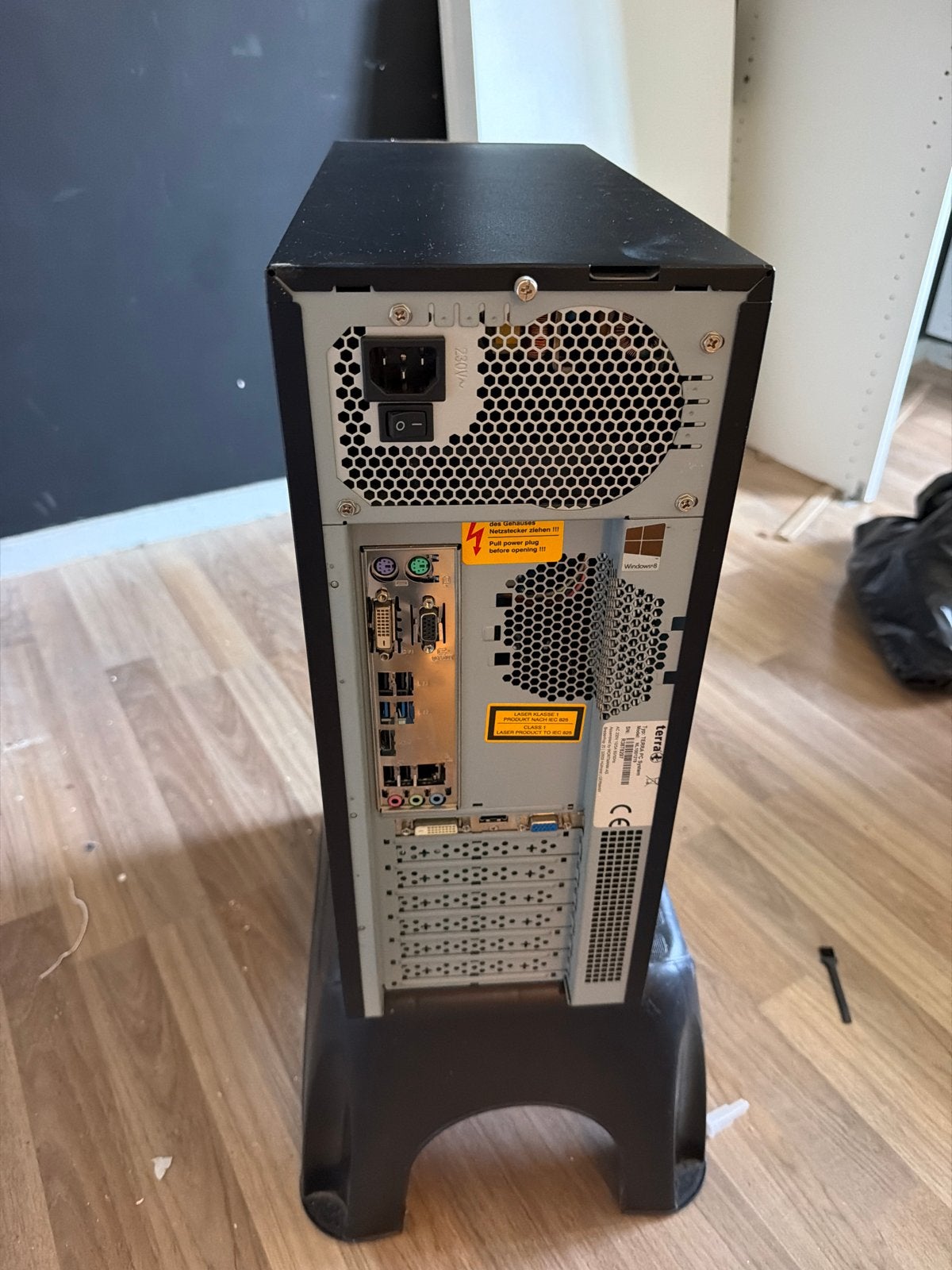 Terra Desktop Computer - Compacte en Betrouwbare PC, Computers en Software, Ophalen, Gebruikt, HDD, Minder dan 4 GB