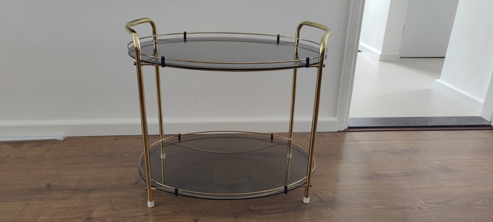 Gouden salontafel met glazen platen, Gebruikt, Metaal of Aluminium, 55 tot 75 cm, Art Deco