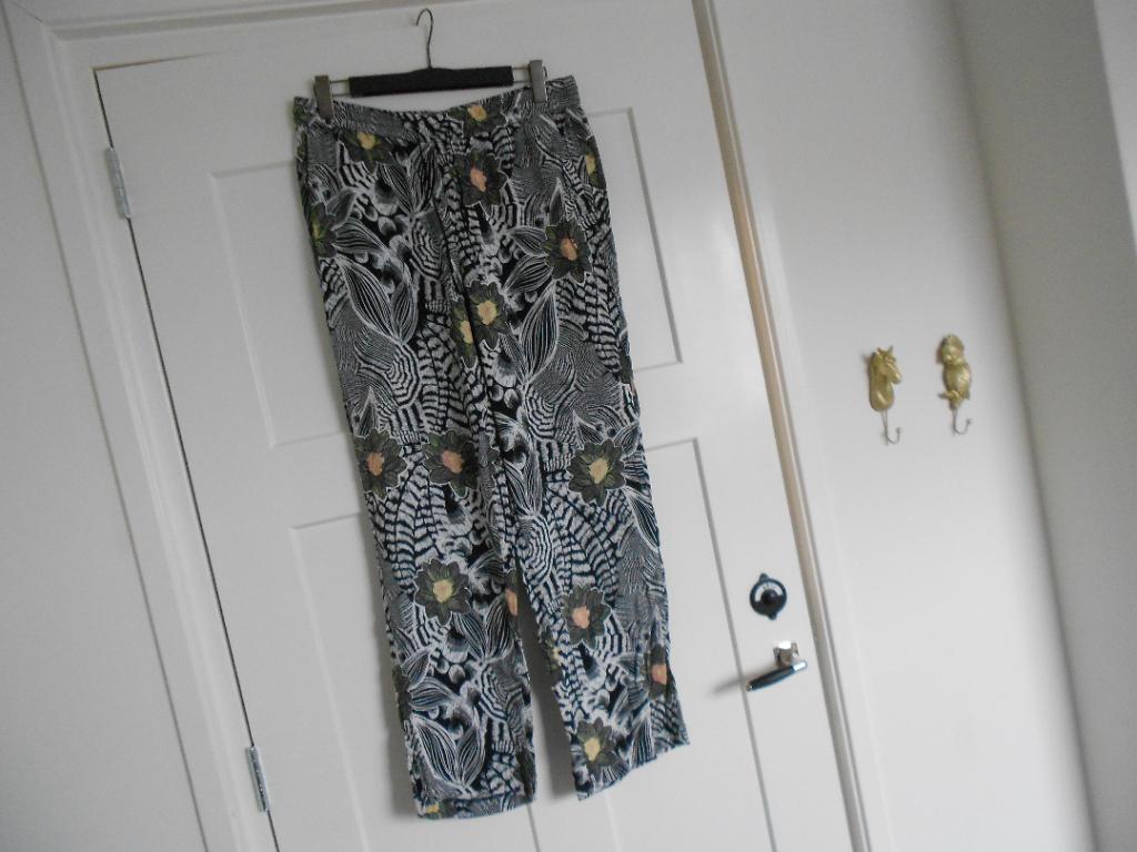 Expresso zwarte broek, maat 44., Zwart, Maat 42/44 (L), Zo goed als nieuw, Lang