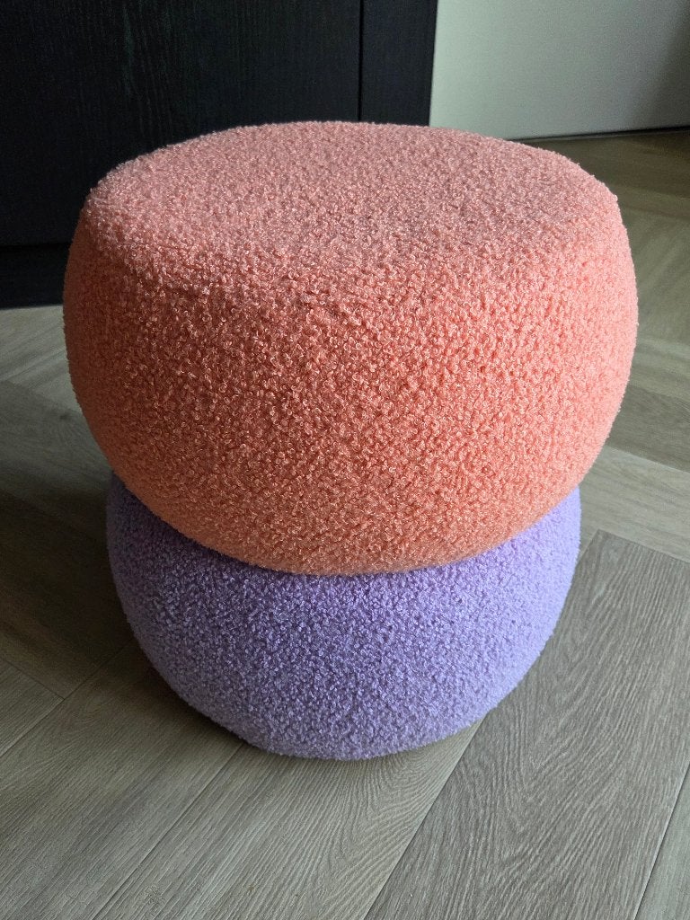 Mooie poef paars/oranje Xenos, Huis en Inrichting, Ophalen, Minder dan 50 cm, Rond, Minder dan 50 cm