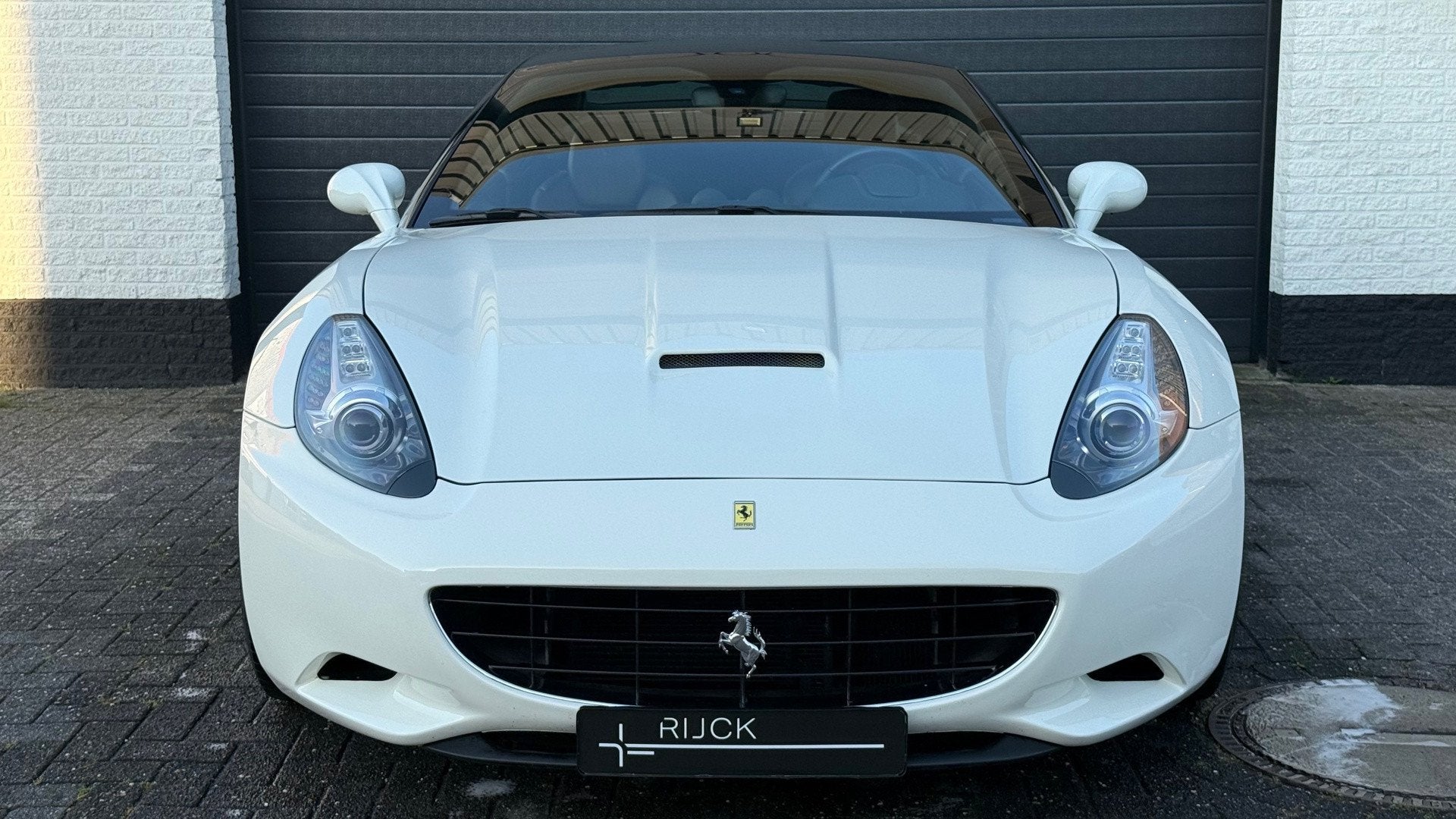 Ferrari California 4.3 V8| Orig NL | NAP | Daytona | Keramis, Auto's, Ferrari, Achterwielaandrijving, 8 cilinders, 4 stoelen, Wit