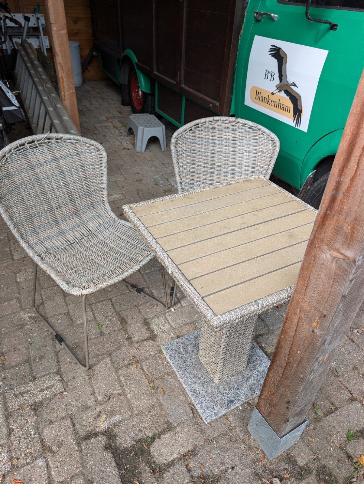 Gratis bistroset, Ophalen, Gebruikt, Overige materialen, 2 zitplaatsen