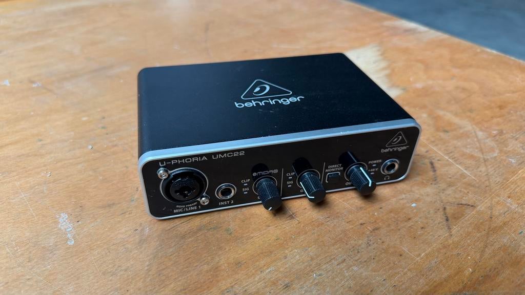 Behringer U-Phoria UMC22 USB Audio Interface, Muziek en Instrumenten, Mengpanelen, Ophalen, Zo goed als nieuw, Minder dan 5 kanalen