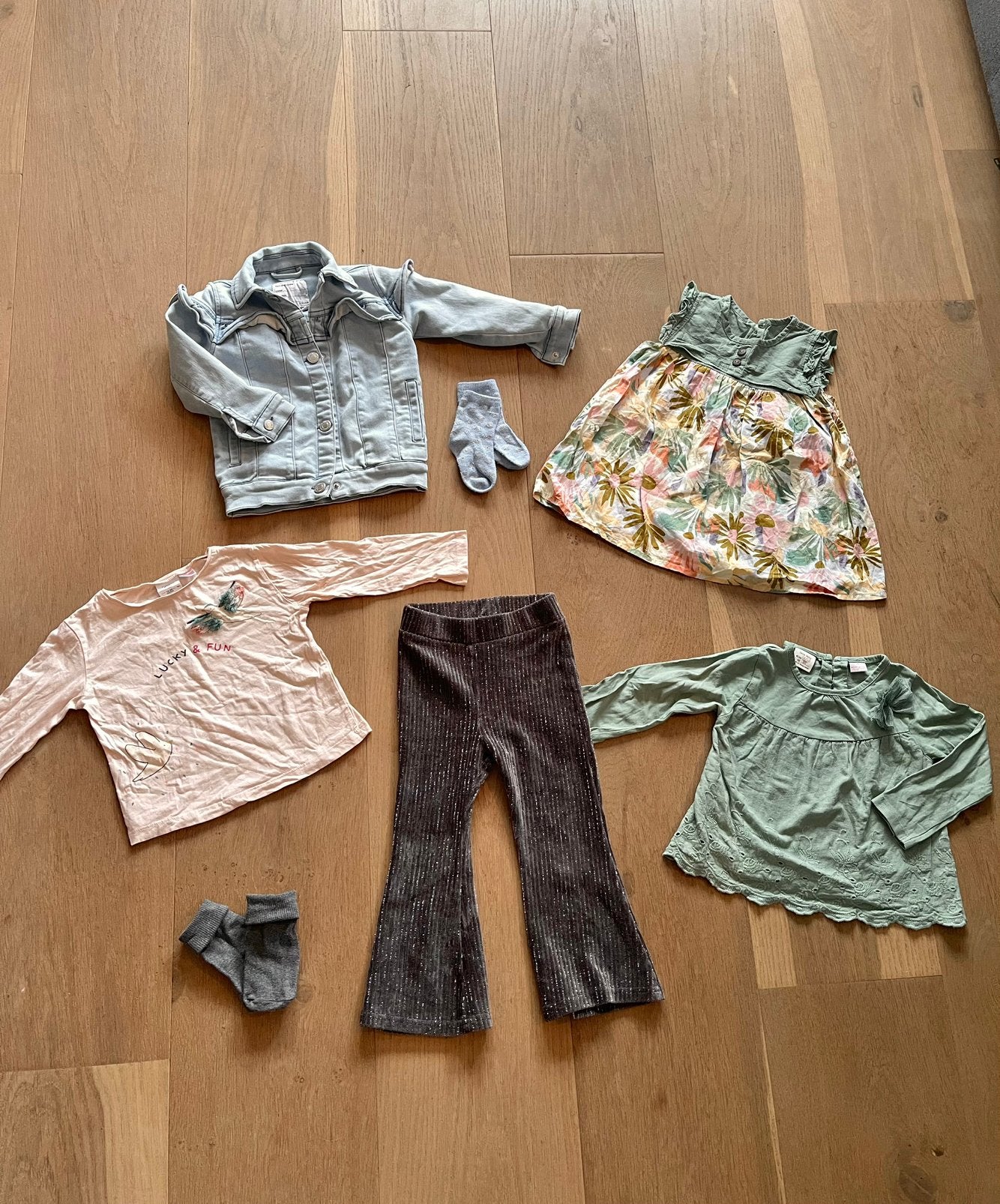 🌸 Kleding pakket meisje setjes maat 92 🌸 Flared/spijkerjas, Kinderen en Baby's, Ophalen, Zo goed als nieuw, Meisje, Setje