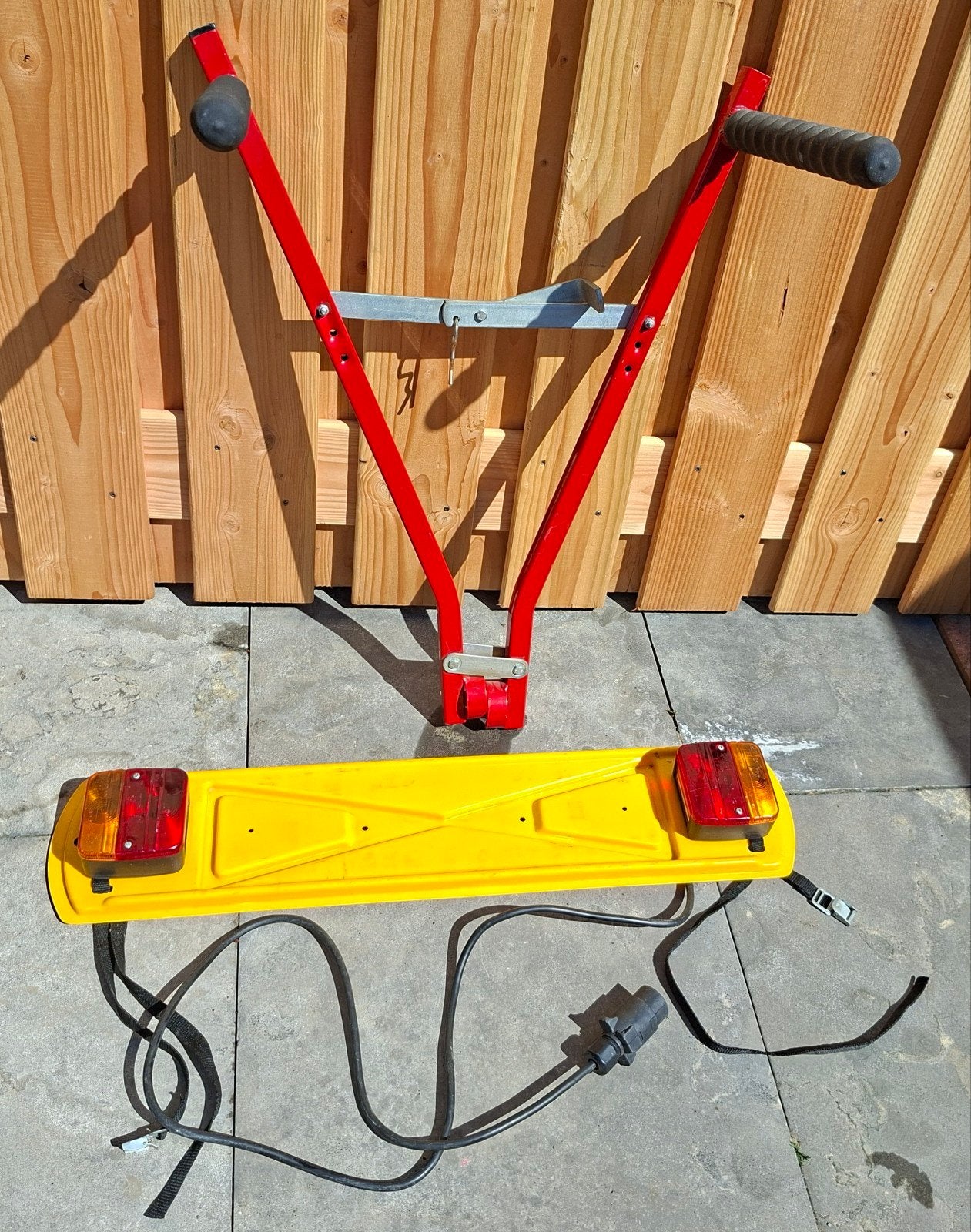 Fietsendrager voor trekhaak met lichtbalk - inklapbaar, Ophalen, 2 fietsen, Gebruikt, Trekhaakdrager