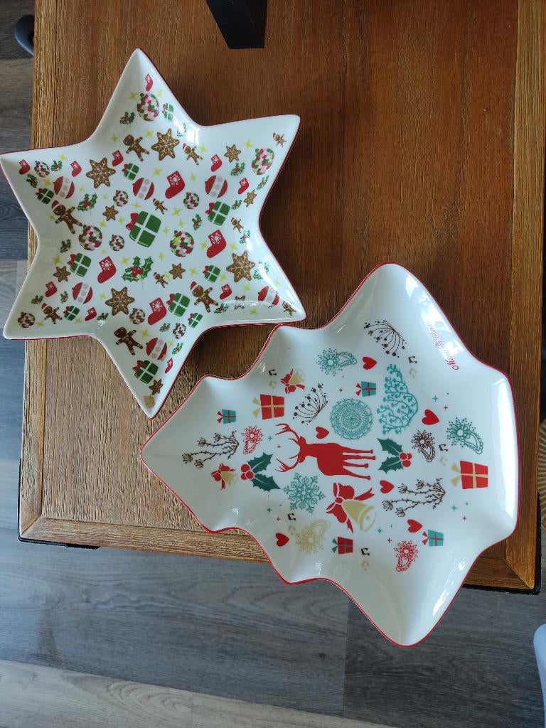 Christmas serving plates, Ophalen, Zo goed als nieuw, Bord(en), Wedgwood