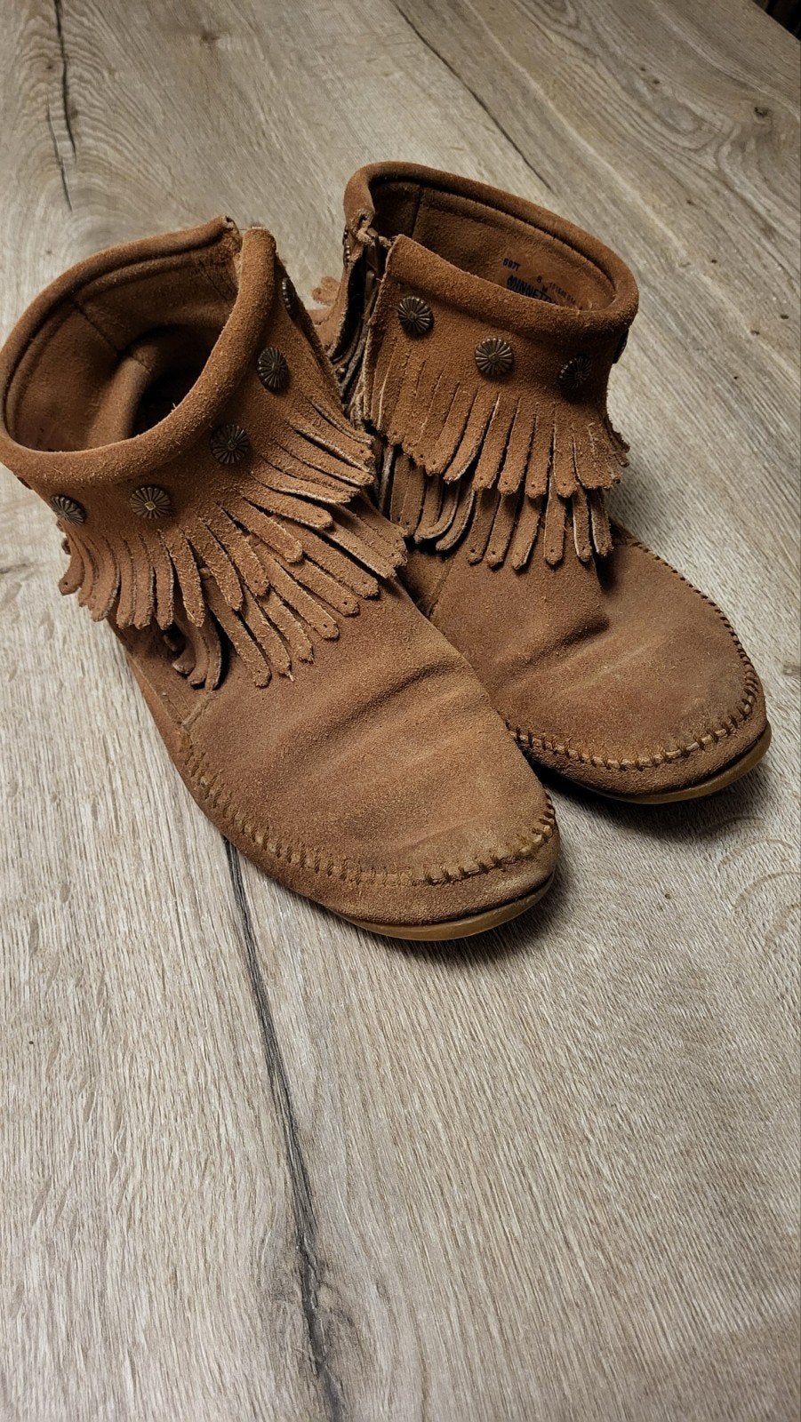 MINNETONKA laarsjes. Maat 39. Leer. Cognac kleur. Met franje, Bruin, Lage of Enkellaarzen, Ophalen of Verzenden, Zo goed als nieuw