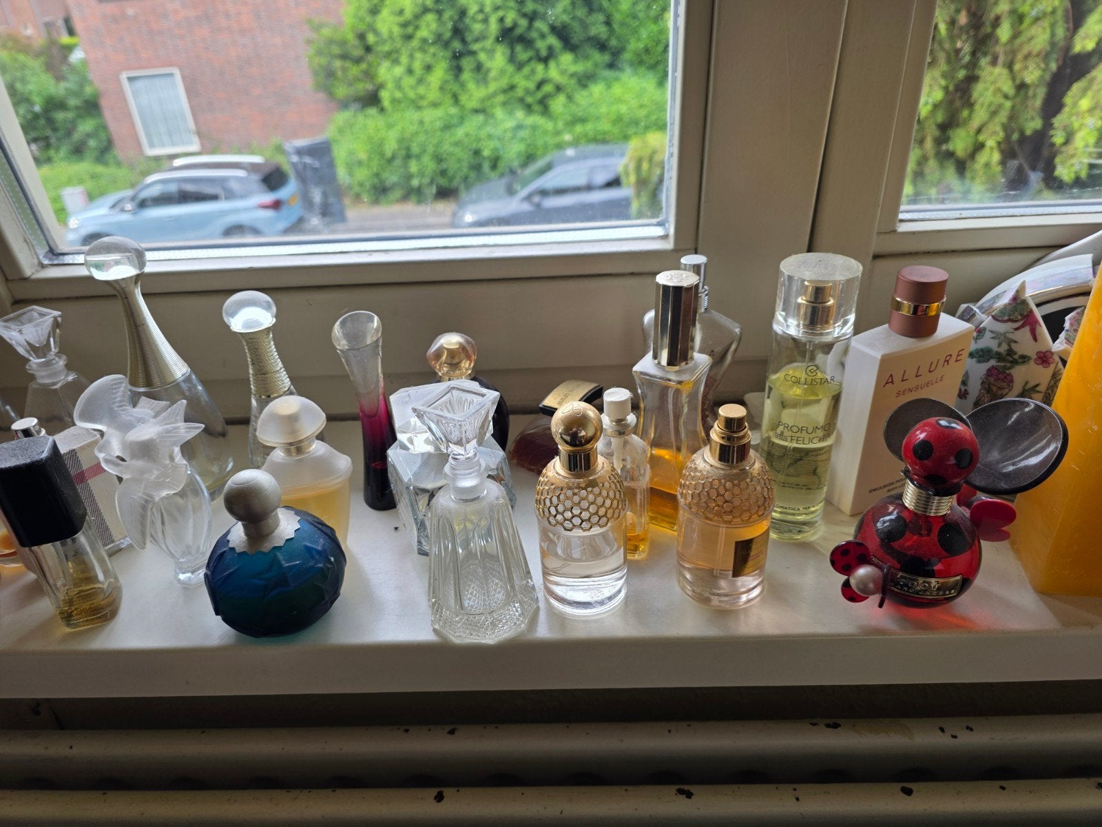 Diverse parfumflesjes - Leeg en decoratief, Ophalen, Gebruikt