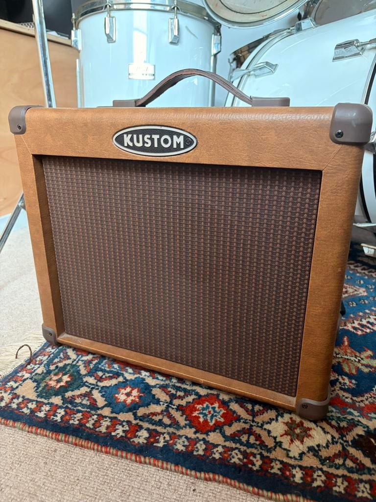Kustom Akoestische gitaar versterker, Ophalen of Verzenden, Zo goed als nieuw, Minder dan 50 watt
