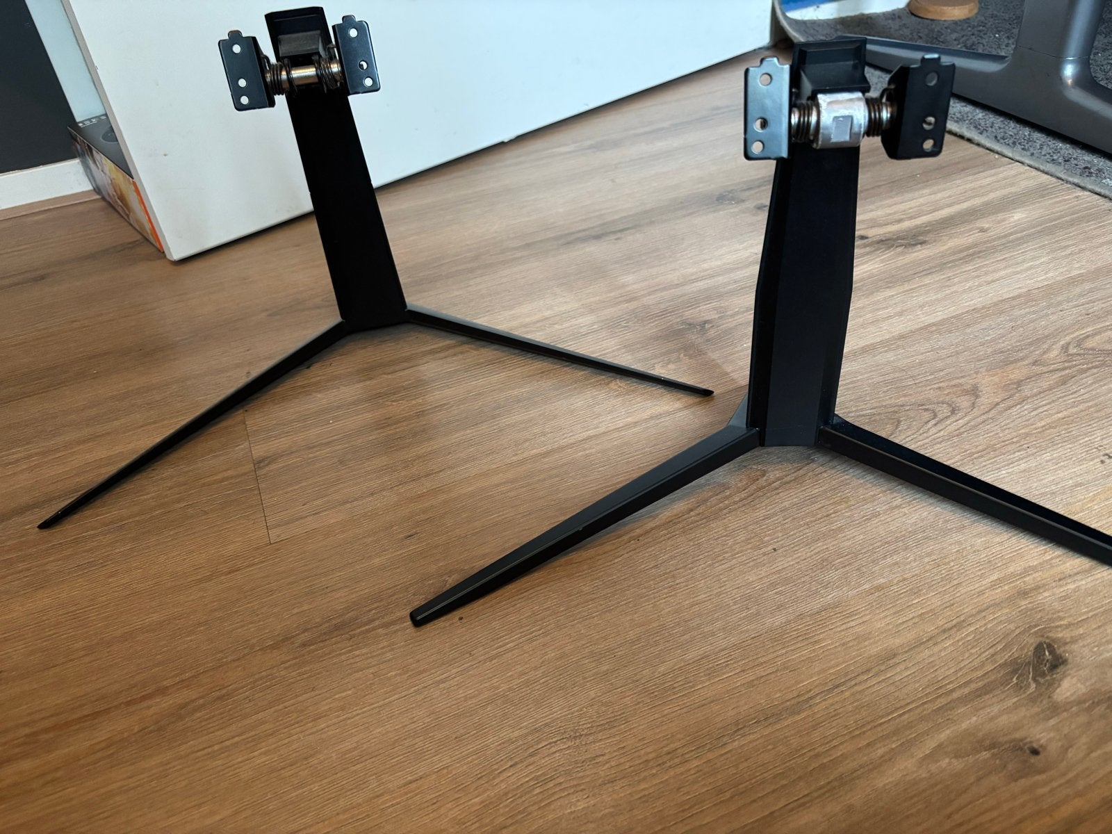 Monitorstandaarden (2 stuks), Ophalen, Zo goed als nieuw