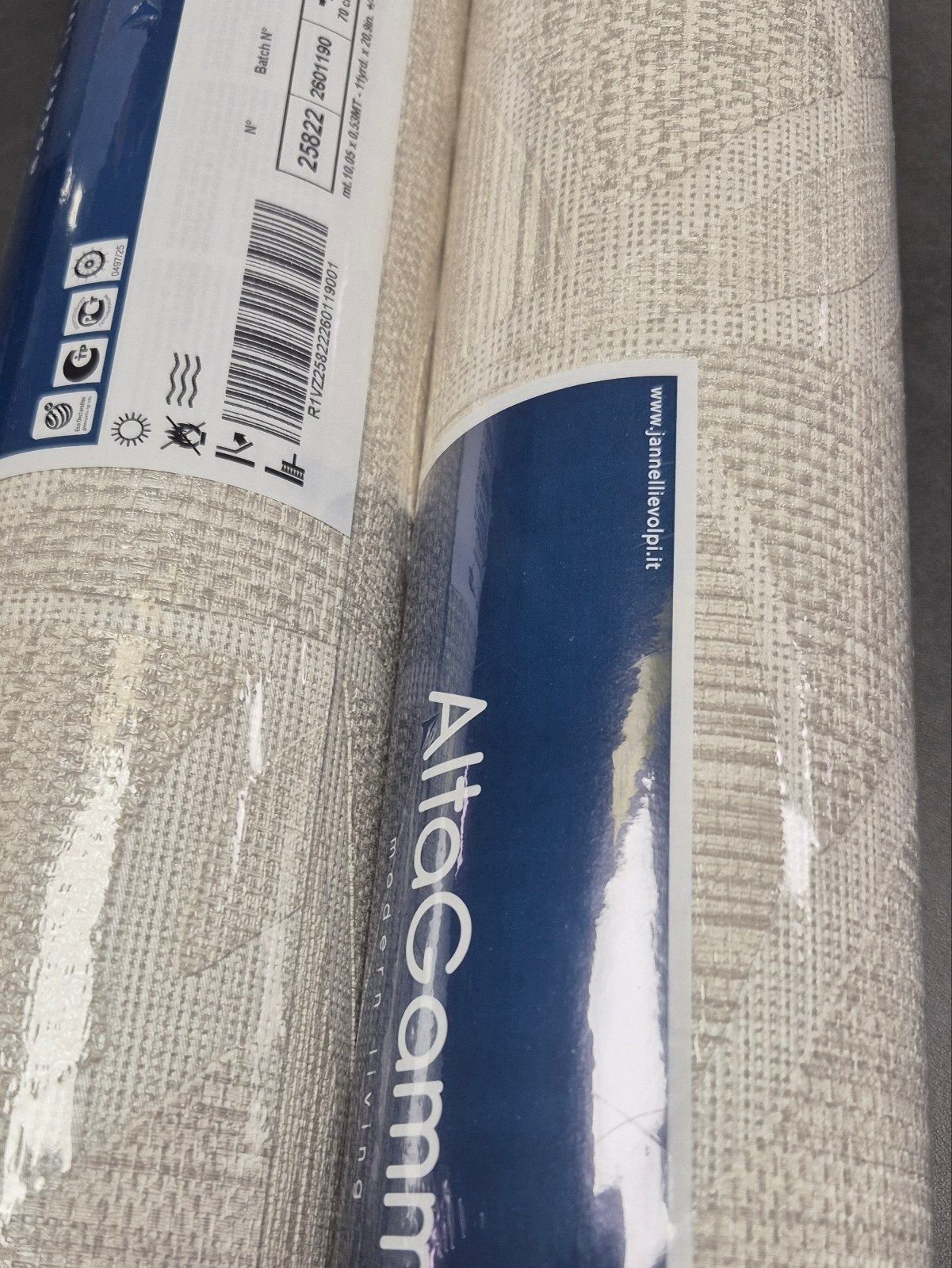2 rol Hookedonwalls behang Umami voor 150,00