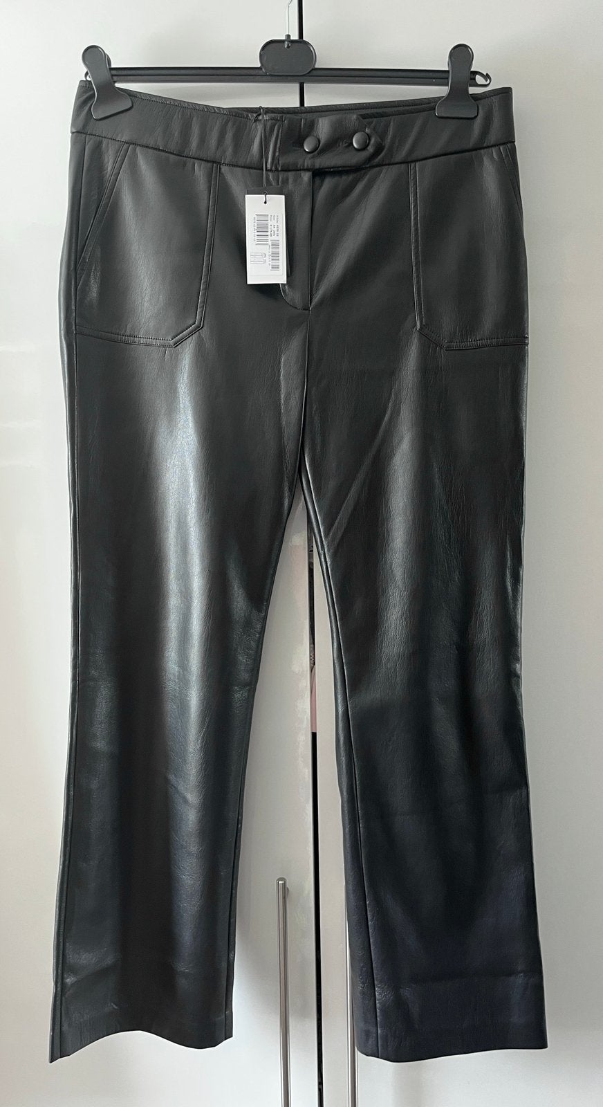 🌻Nieuwe zwarte leder look broek van Caroline Biss 44, Verzenden, Zwart, Maat 42/44 (L), Zo goed als nieuw