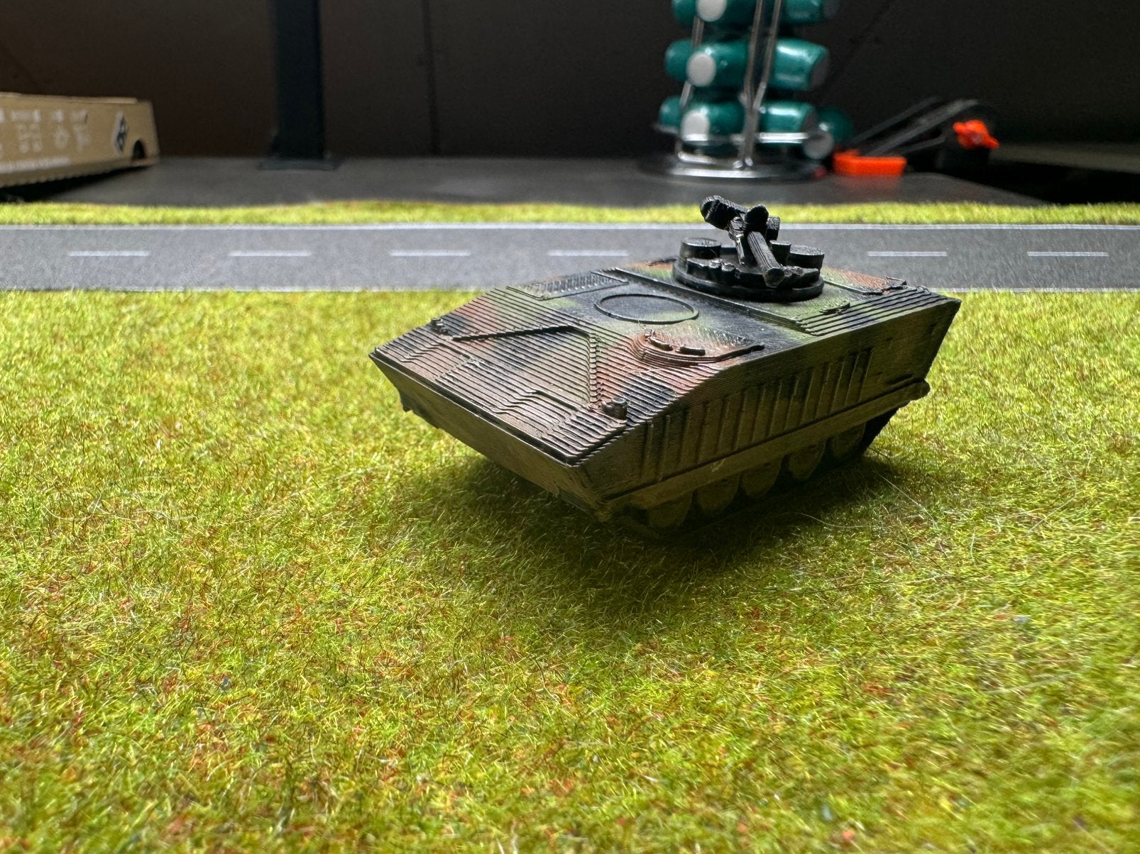 AMX 10P IFV 1:87, Hobby en Vrije tijd, Ophalen of Verzenden, Zo goed als nieuw, Tank