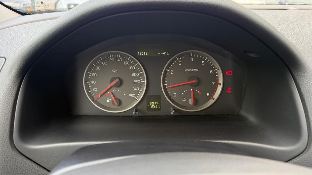 Volvo V50 1.8 Summum Airco|Leder|Trekhaak, Auto's, Voorwielaandrijving, 125 pk, Traction-control, 4 cilinders
