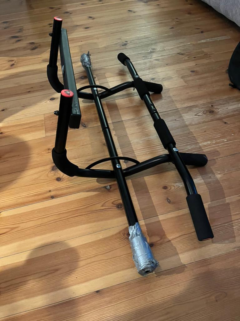 Pull up bar (gratis), Sport en Fitness, Fitnessmaterialen, Ophalen, Gebruikt, Oprekstang
