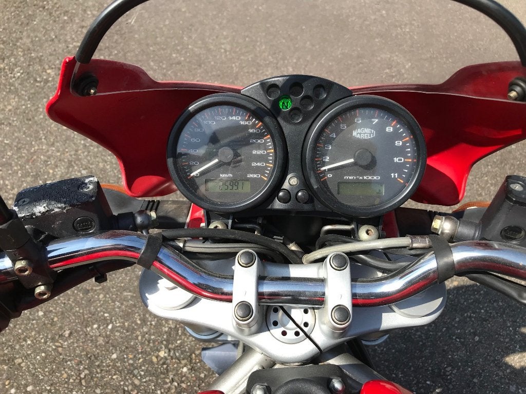 motor ducati monster